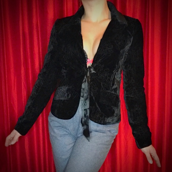 Vintage Black Velvet Blazer - Picture 5 of 7